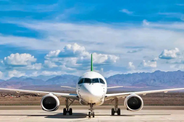 航空航天用热塑性碳纤维与热固性碳纤维的性能对比